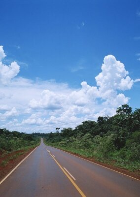 Фотообои Облака над шоссе